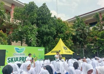Seru Abis! Chintya Gabriela & Devano Guncang Panggung SMK Trimulia Jakarta!
