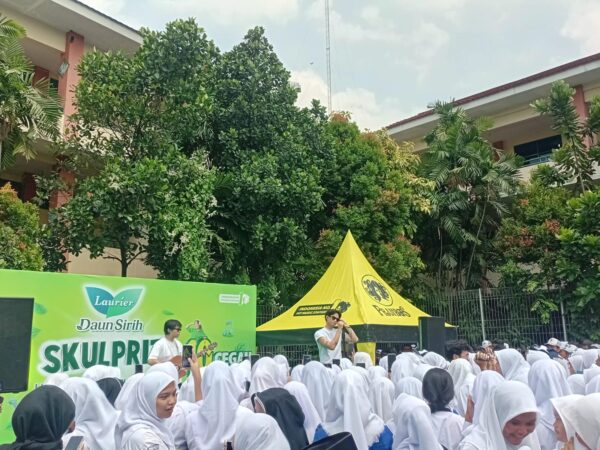 Seru Abis! Chintya Gabriela & Devano Guncang Panggung SMK Trimulia Jakarta!