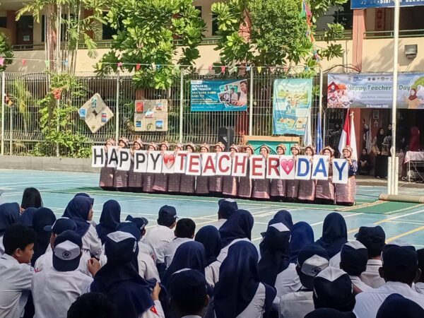 SMK Trimulia Jakarta Gelar Upacara HUT PGRI ke-80 & Hari Guru Nasional 2025 Bertema “Guru Hebat, Indonesia Kuat” SMK Trimulia Jakarta Gelar Upacara HUT PGRI ke-80 & Hari Guru Nasional 2025 Bertema “Guru Hebat, Indonesia Kuat”
