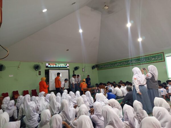 SMK Trimulia Jakarta Gelar Edukasi Mitigasi Bencana Bersama BPBD – Wujudkan Sekolah Siaga Bencana